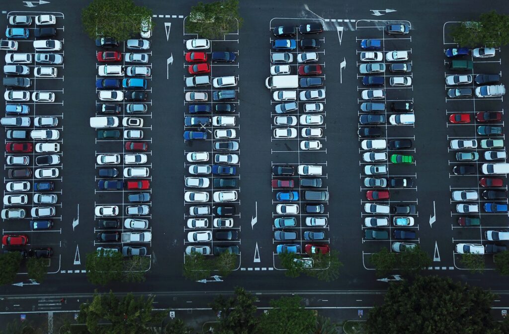 Aerial view of car parking | Expert Tips and Key Considerations For Executing the Perfect Parallel Parking Maneuver 