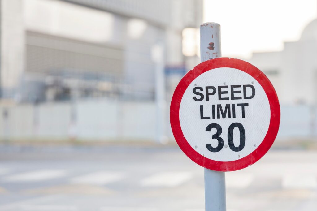 Road sign ‘Speed limit 30’ | Master speed control and pass your k53 driving test with ease