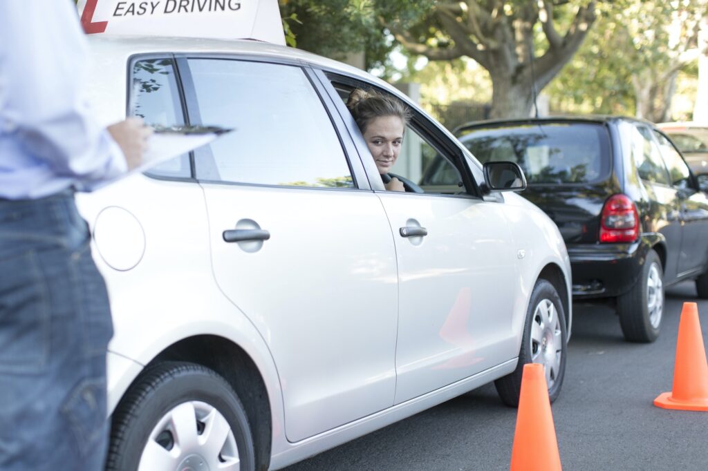 Teenage girl during driving license test | Yard Test Manoeuvres